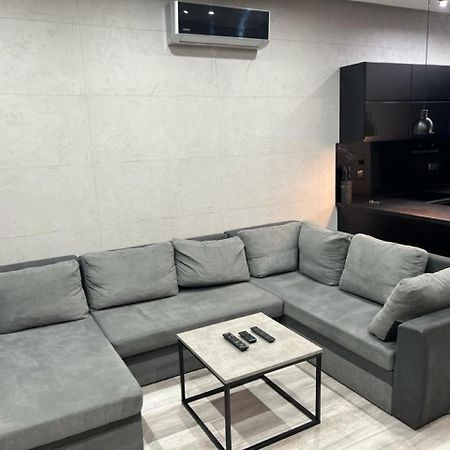 Raciborska Royal Apartment - Miejsce Parkingowe Na Parkingu Strzezonym Ґлівіце Екстер'єр фото