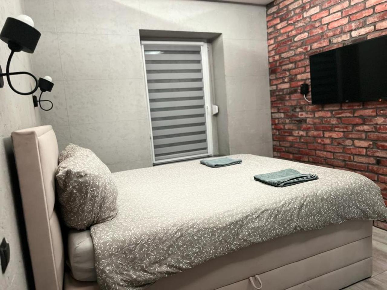 Raciborska Royal Apartment - Miejsce Parkingowe Na Parkingu Strzezonym Ґлівіце Екстер'єр фото