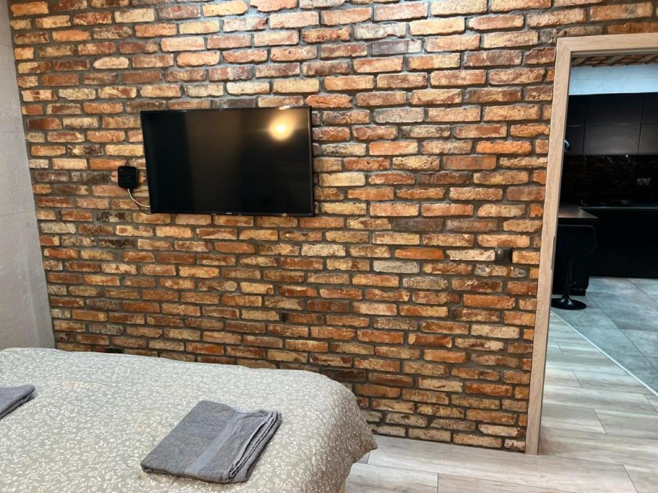 Raciborska Royal Apartment - Miejsce Parkingowe Na Parkingu Strzezonym Ґлівіце Екстер'єр фото