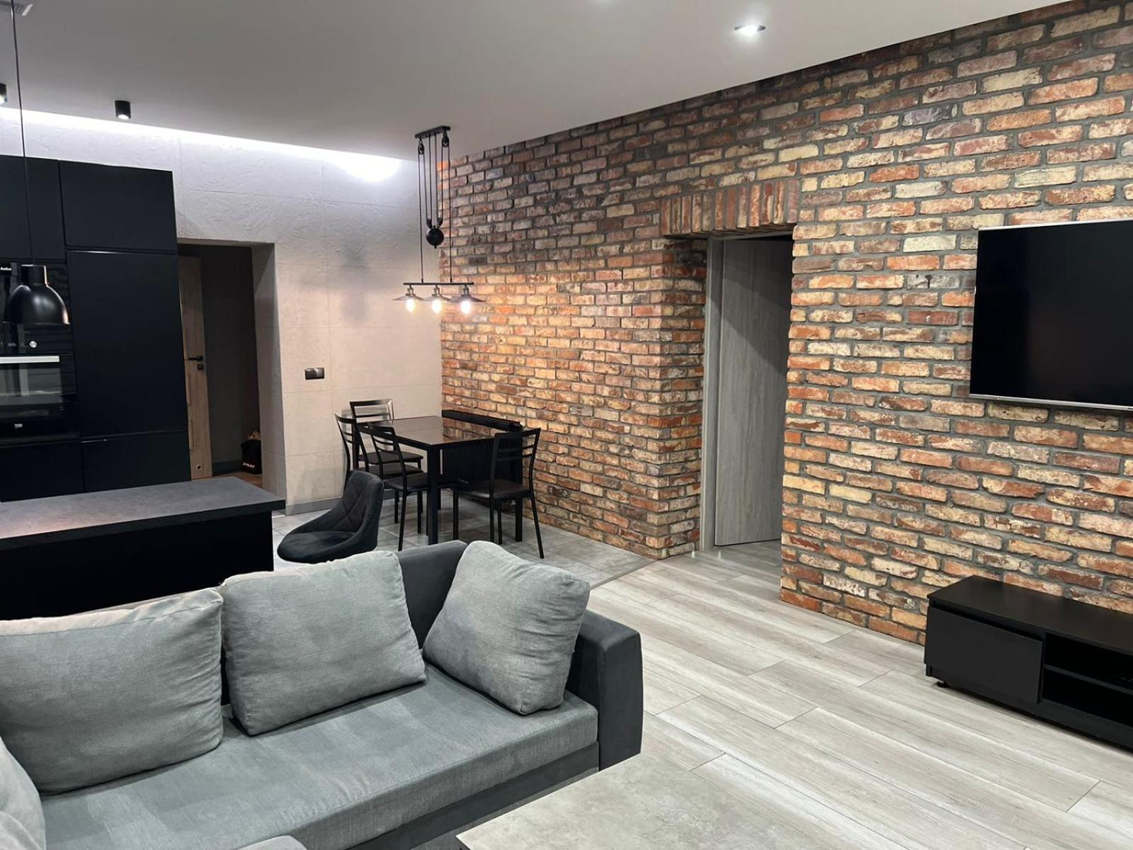 Raciborska Royal Apartment - Miejsce Parkingowe Na Parkingu Strzezonym Ґлівіце Екстер'єр фото